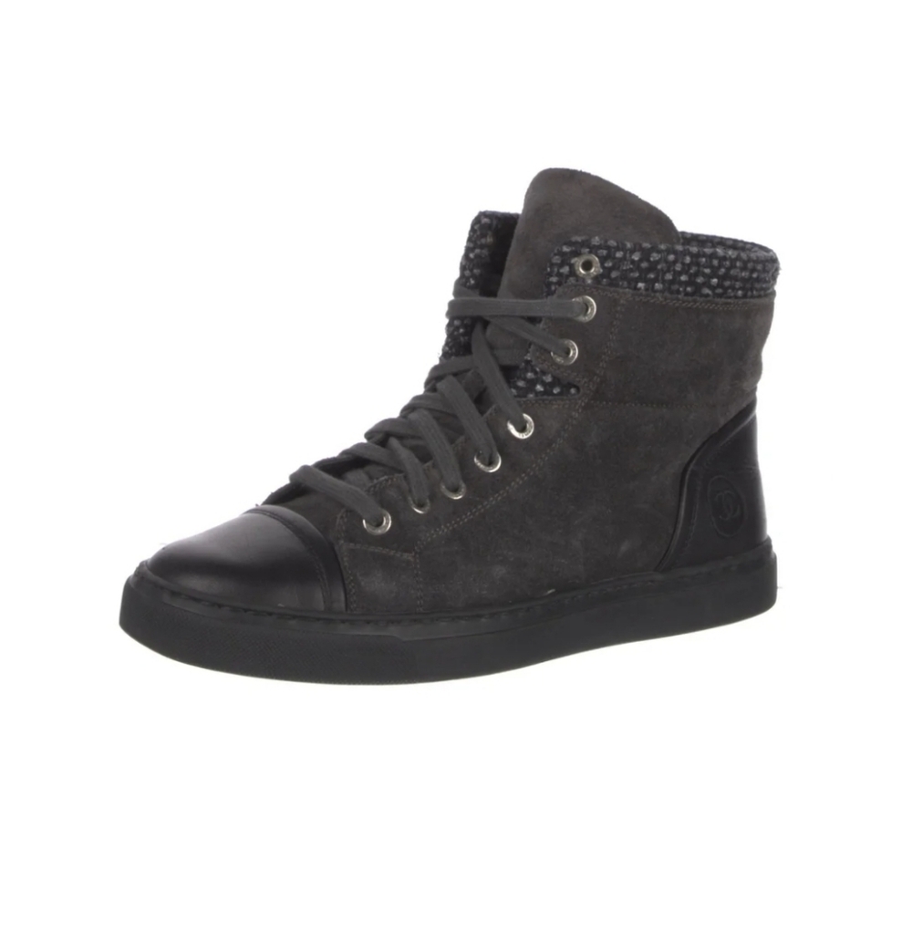 Chanel Authentic Interlocking C Logo Sneakers Wom… - image 2